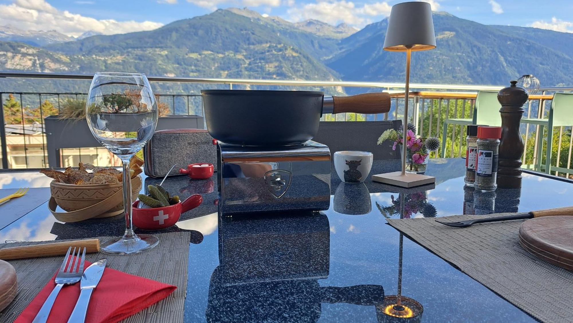 Chalet Diognysos B&B, Boutique Hotel & Wellness Crans-Montana Bagian luar foto